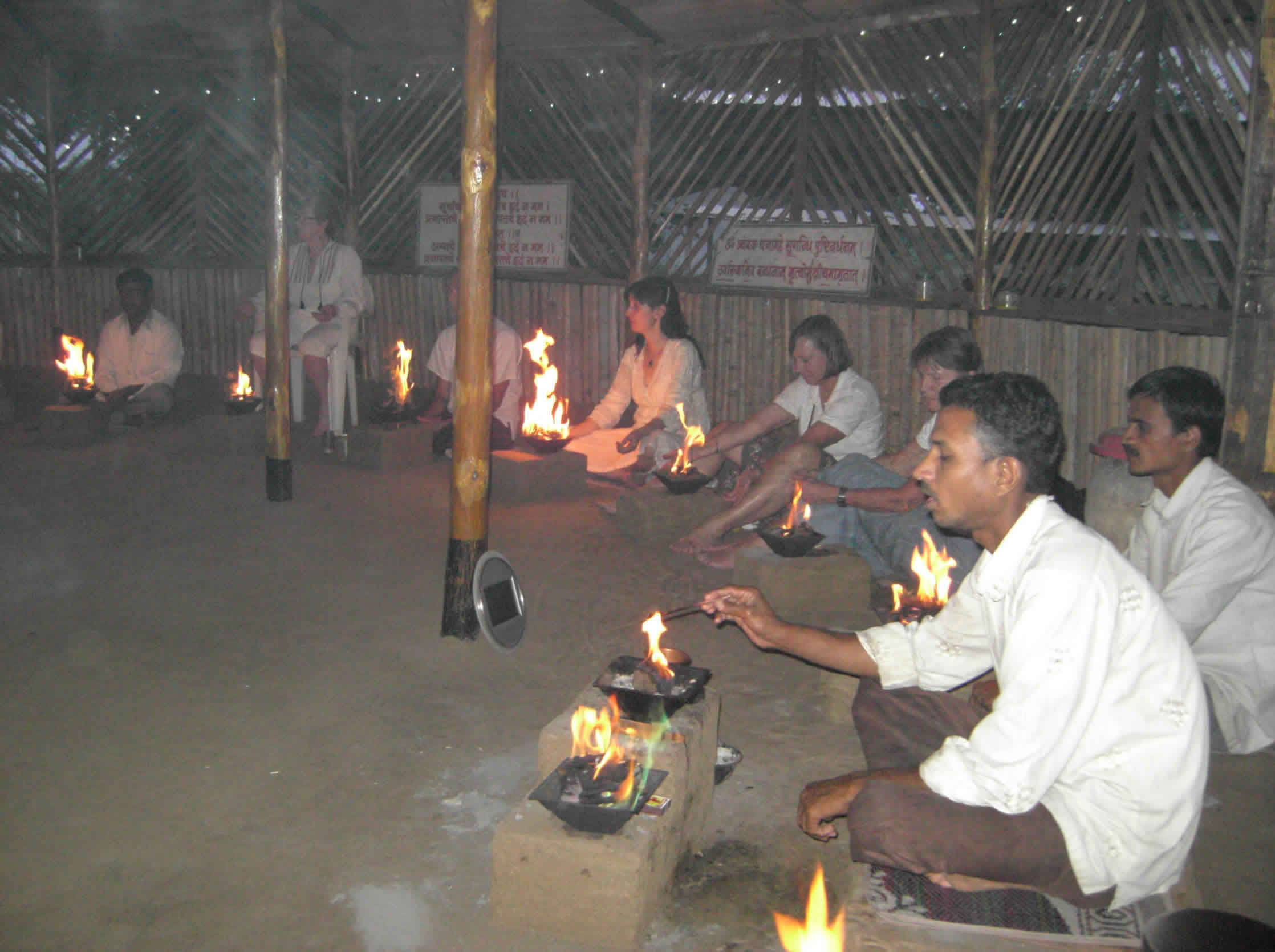 Agnihotra Vedic fire ceremony at Mt Arunachala retreat